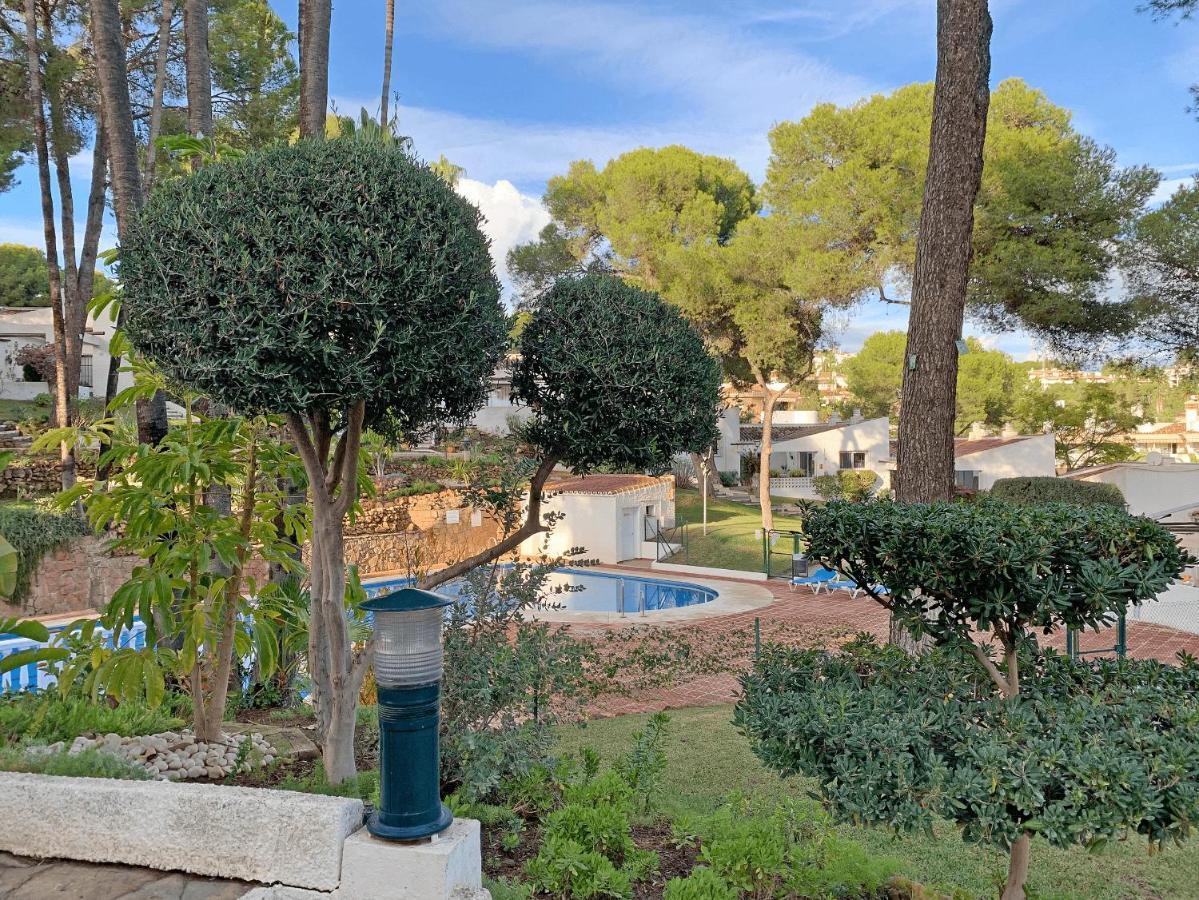 Bungalow With Large Terrace In A Quiet Park - Beach Nearby Sitio de Calahonda ภายนอก รูปภาพ